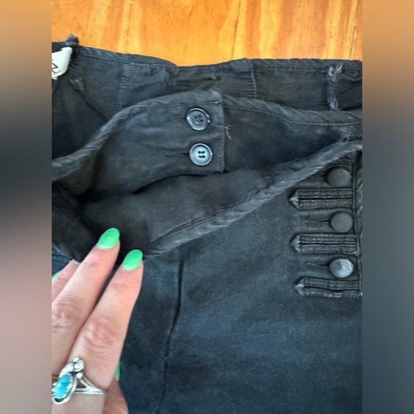 Black Cropped Chloe Jeans - Picture 2 of 5